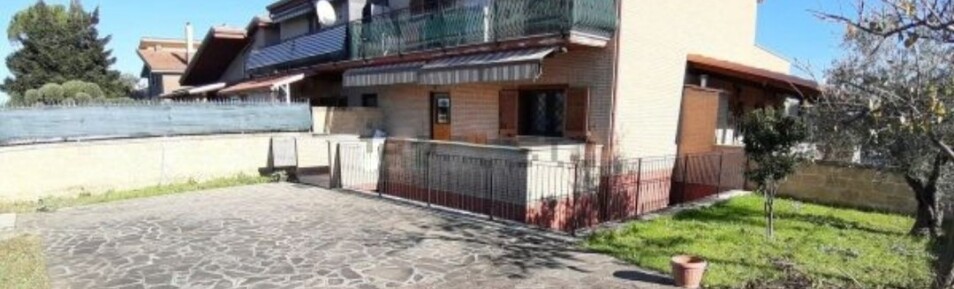 Morena appartamento bilivelli con giardino